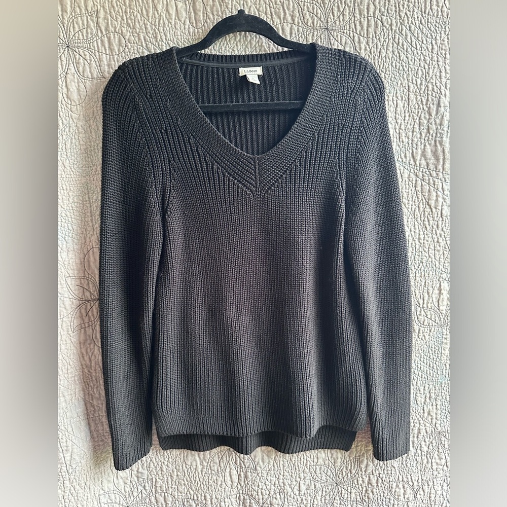 Black L.L.Bean v neck sweater size small